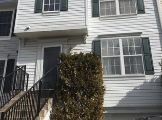 1102 Oakland Ct, Newark, DE 19711