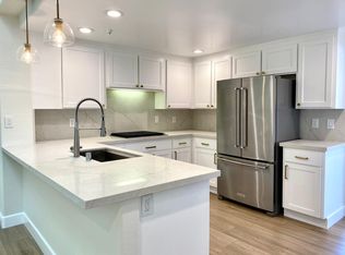 11 Clover Ln, San Carlos, CA 94070