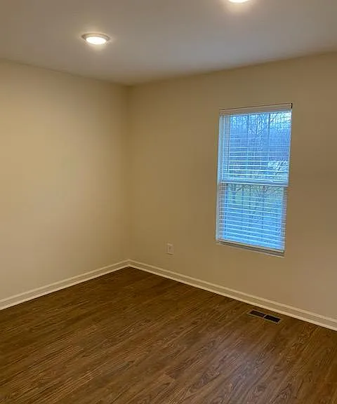 160 Spring Garden Cir — Photo 9