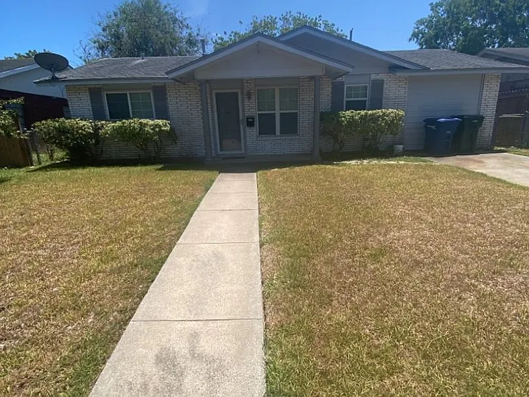 1929 Loritte Dr — Photo 1