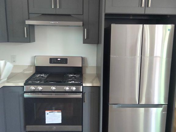 3rd image of 8804 Holmes Ave #A