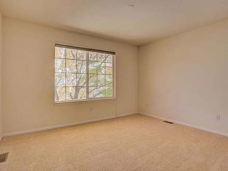 2770 Whitetail Cir — Photo 17