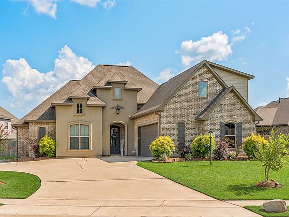 2nd image of 936 Antler Dr