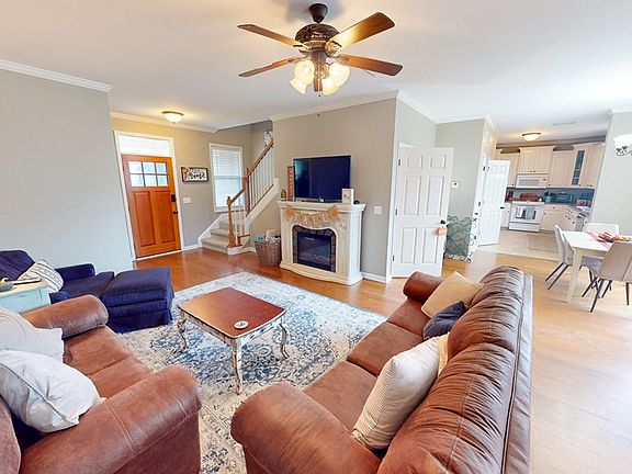 4th image of 404 Telluride Ln