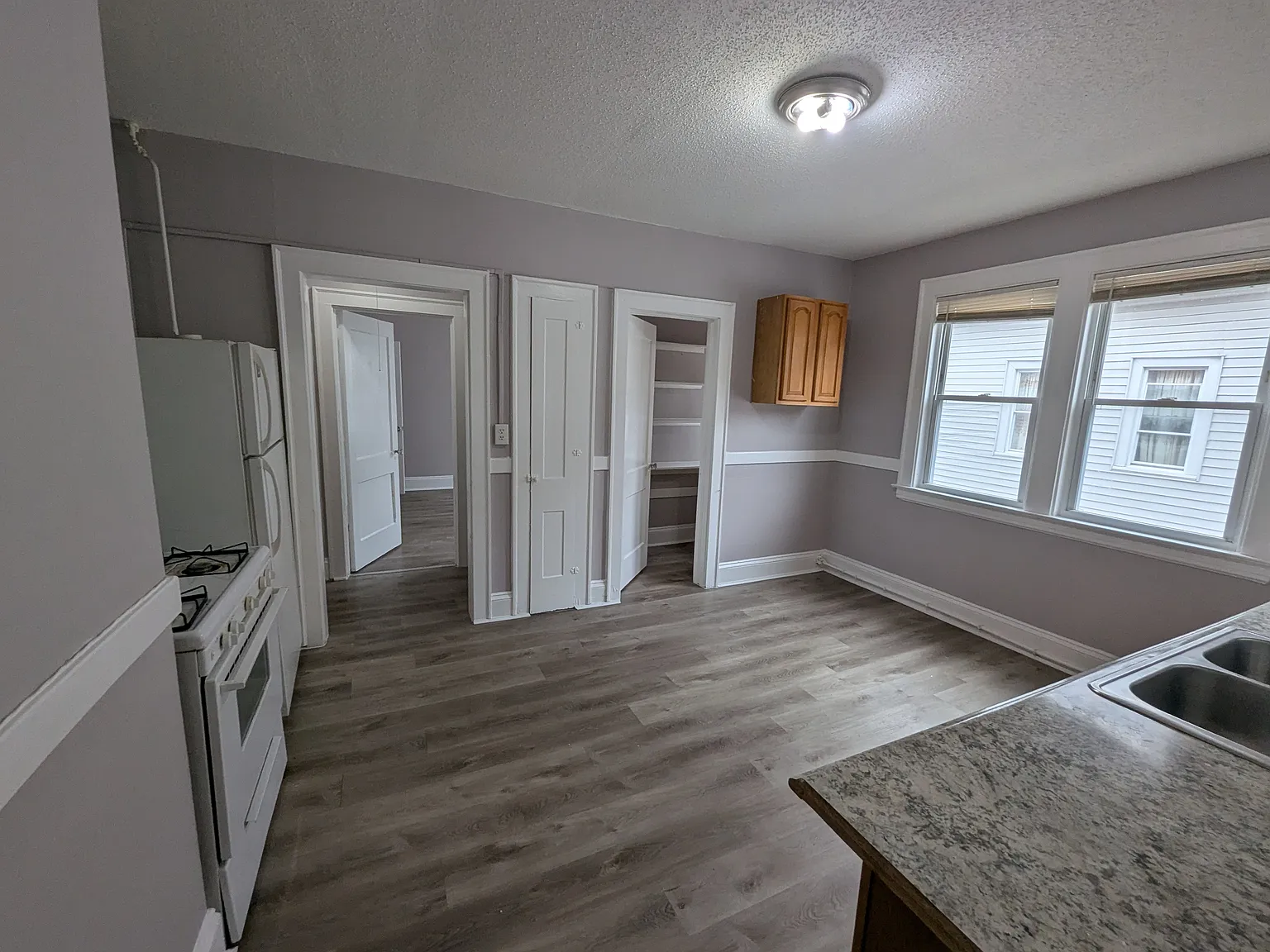 1 bed, 1250 sqft, $1,250 — Photo 3