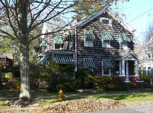 171 5th St, Greenport, NY 11944