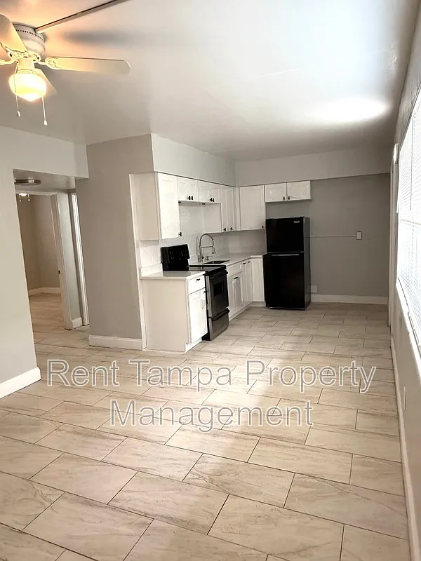 2 bed, 1.0 bath, 700 sqft, $1,450 — Photo 2