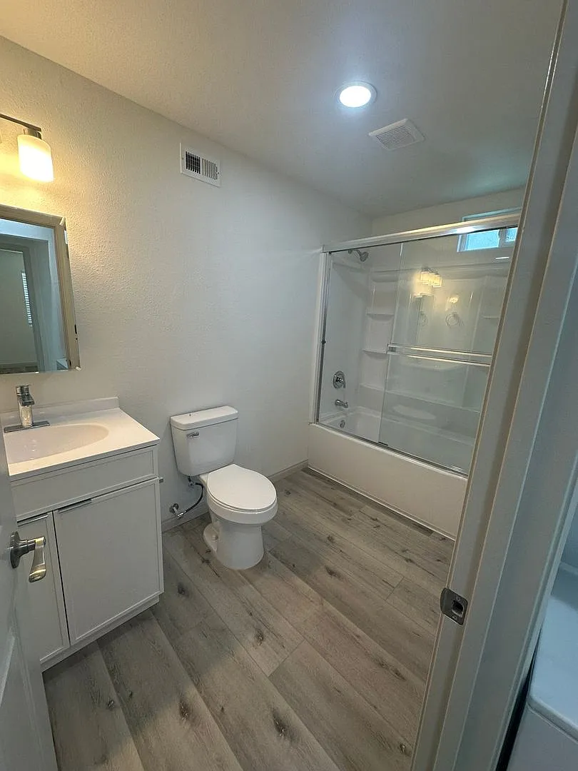 202-204 Calla Avenue — Photo 3