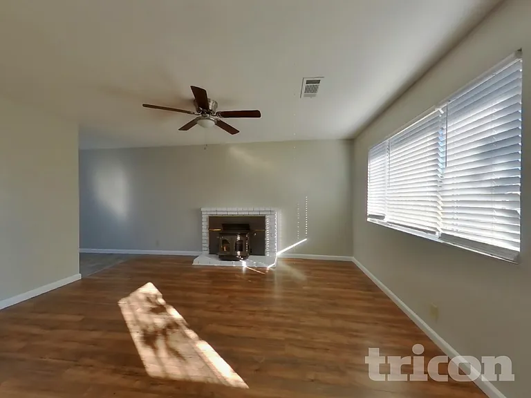 816 Spoonbill Ln — Photo 3