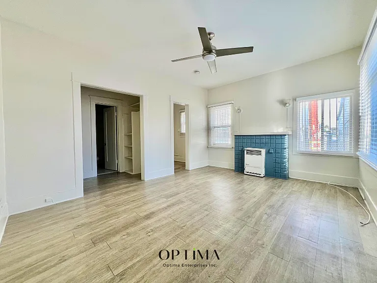 328 W. 8th Street — Photo 1
