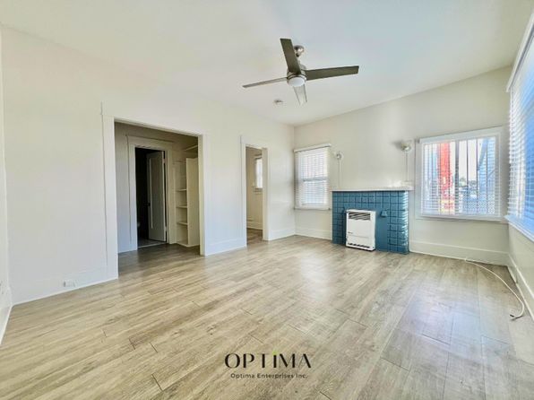 328 W 8th St APT 3
