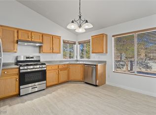 9475 Soloshine St, Las Vegas, NV 89123