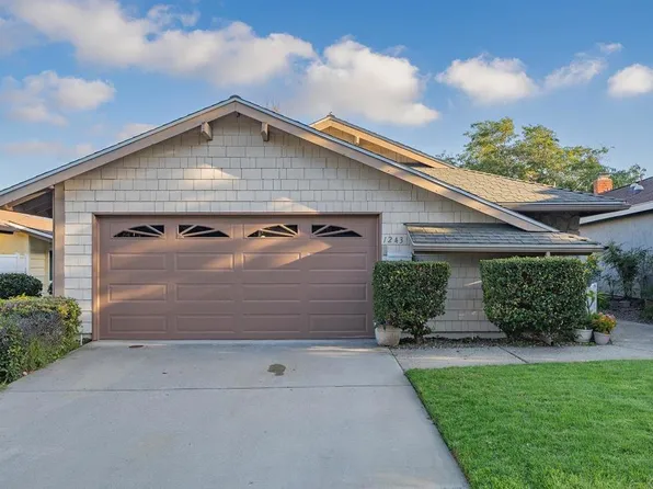 1243 La Casa Dr, San Marcos, CA 92078