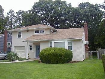 1st image of 30 Stratford Ct
