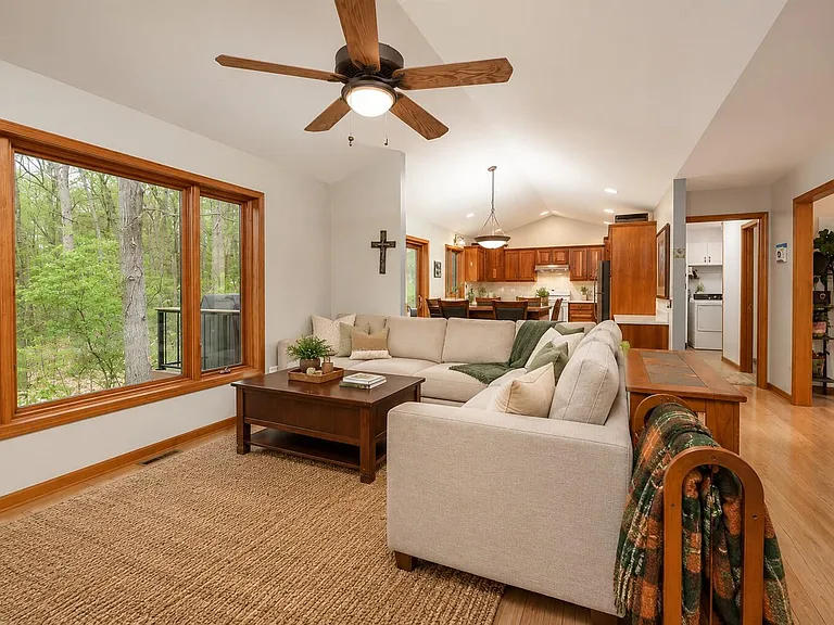 4482 Sutton Rd — Photo 3