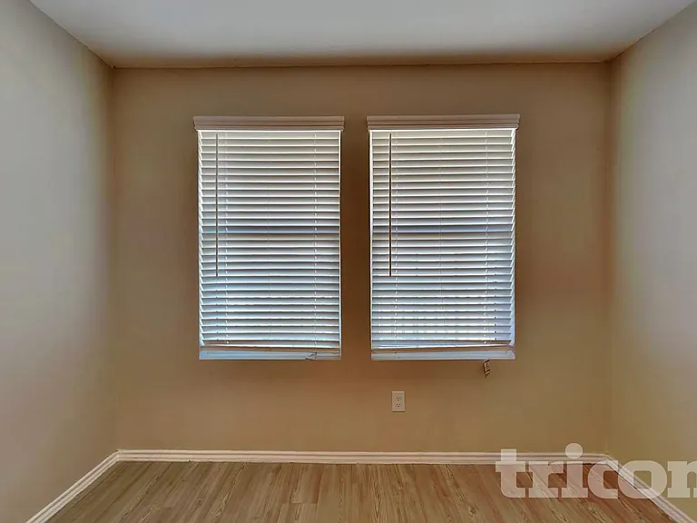 5602 Mountain Point — Photo 11