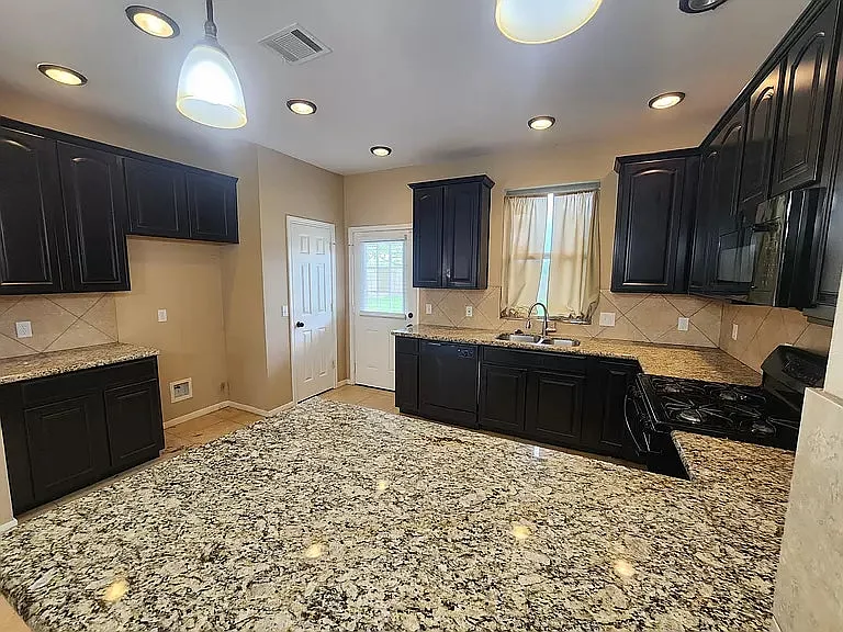 2318 Tracy Ln #1 — Photo 27