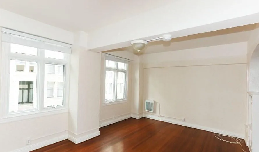 665 Pine Apartments — Photo 4