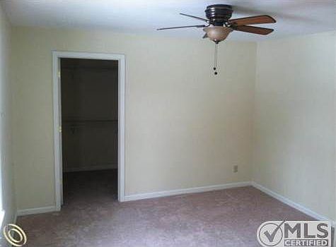 400 angle master bed.JPG