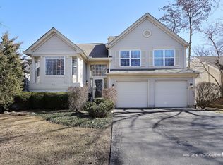 755 Darnell Ln, Gurnee, IL 60031