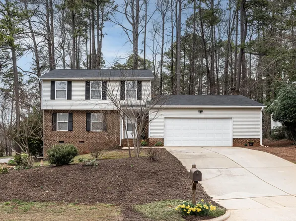 1036 Whetstone Ct, Raleigh, NC 27615