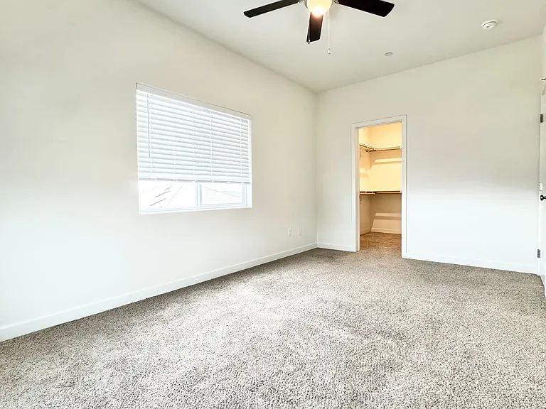 8621 Frankie Lou St #B — Photo 15