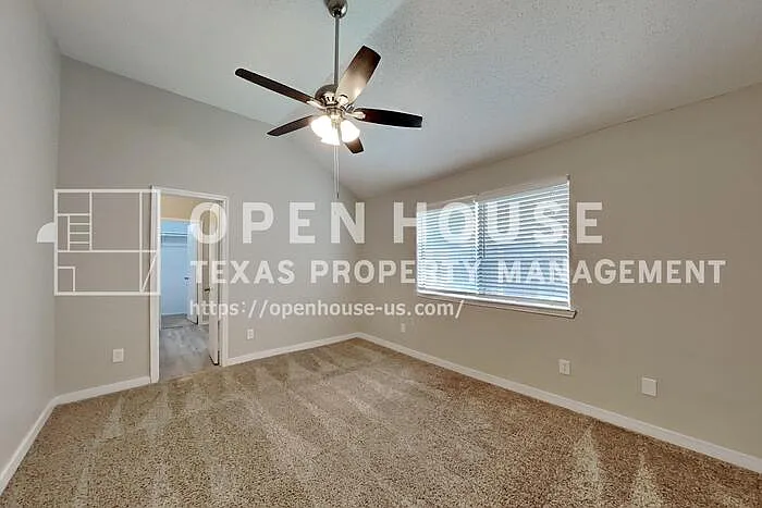 222 Mahogany Dr — Photo 5
