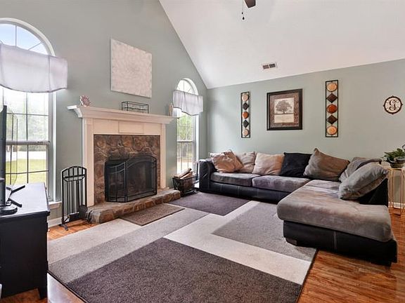 2nd image of 279 Sawgrass Manor Dr