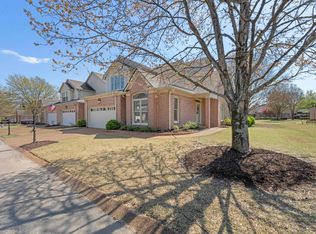 1701 Village Ridge Pl, Collierville, TN 38017