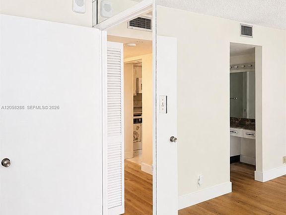 3rd image of 1865 Brickell Ave APT A1802