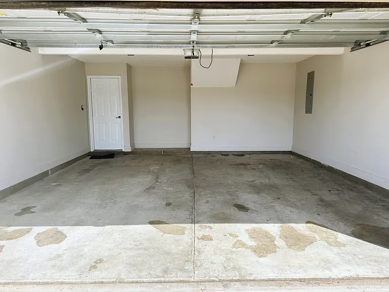 6098 Ravenwood Lake Dr E — Photo 16