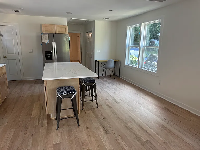 1050 Garibaldi St SW — Photo 10