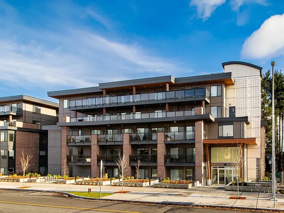 147 Haliburton St #406