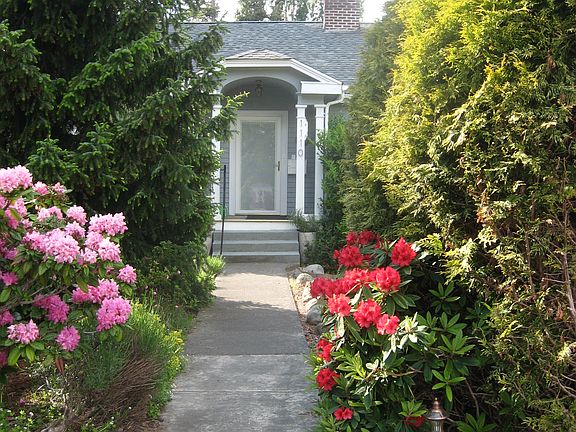 Entrance (now has an arbor)