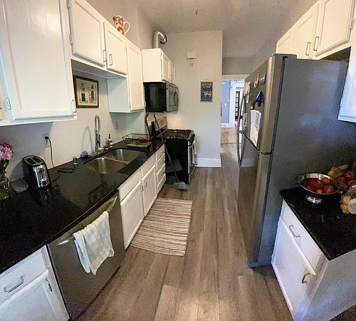 3852 Grand Ave S #4 Photo 1
