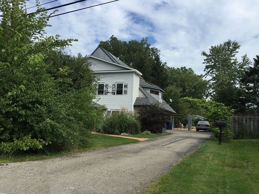 1st image of 1660 Woodlawn Ave SE