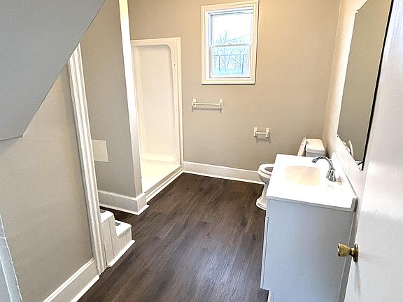 2nd image of 221 Park St #2