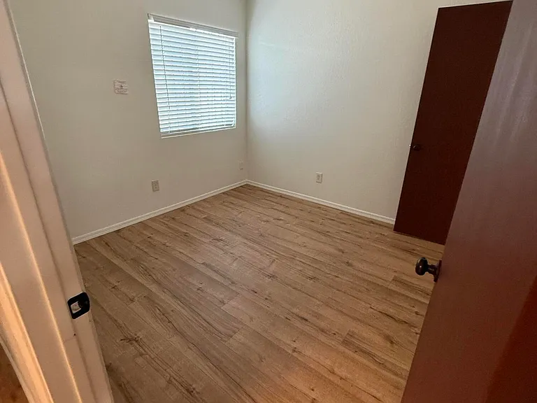 2879 W Jennie Ln — Photo 4