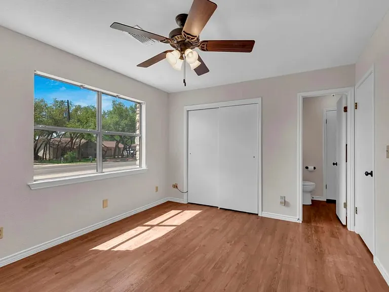 7902 Bar K Ranch Rd — Photo 5
