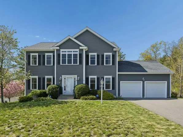 49 Brookmeadow Ln, South Grafton, MA 01560