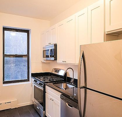1st image of 787A Washington Ave #1