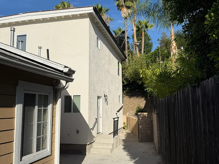 5342 Don Pio Dr — Photo 13