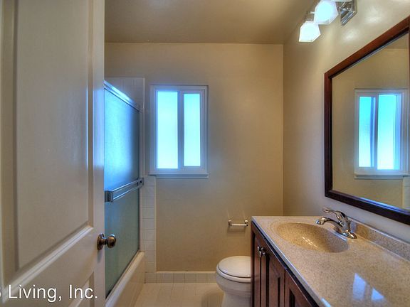 5th image of 1549 San Carlos Ave #6