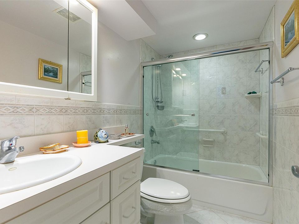 1st image of 2731 NE 14th Street Causeway #529B