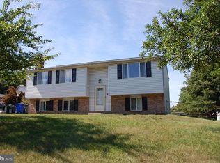 10200 Briarwood Pl, Waldorf, MD 20601