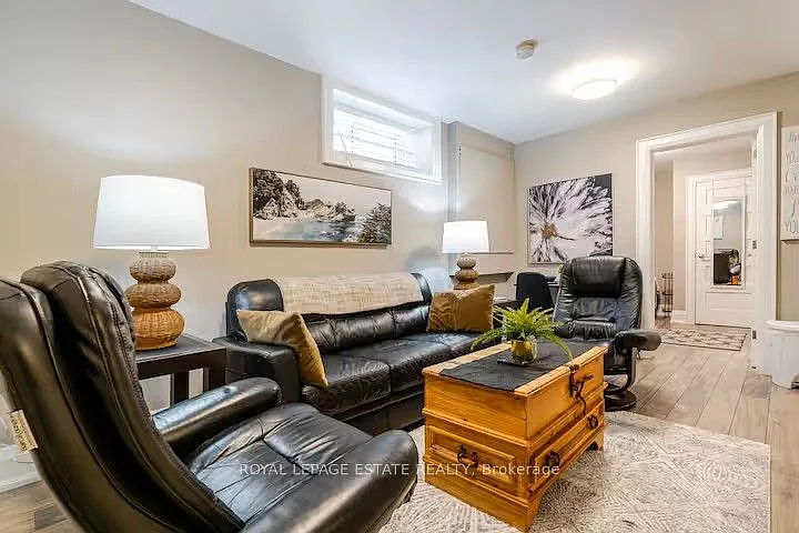 30 Rhydwen Ave #LOWER — Photo 5