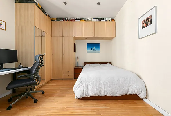 Sold by Douglas Elliman | media 4