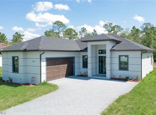 702 Richmond Ave N, Lehigh Acres, FL 33972