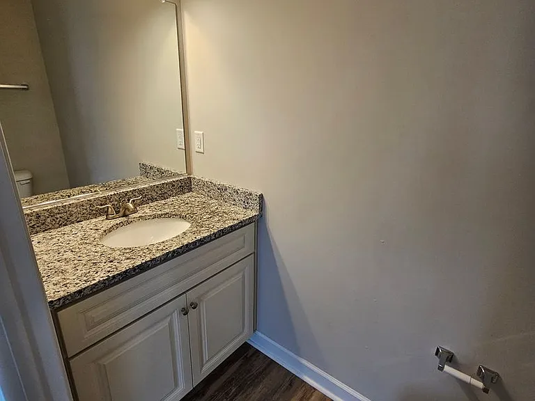 1729 Todd St — Photo 3