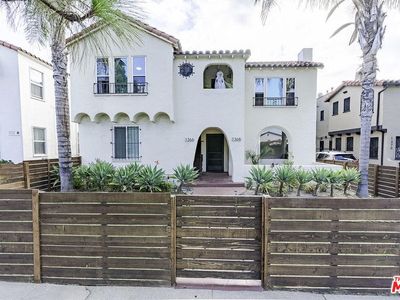 1366 S Orange Dr, Los Angeles, CA, 90019